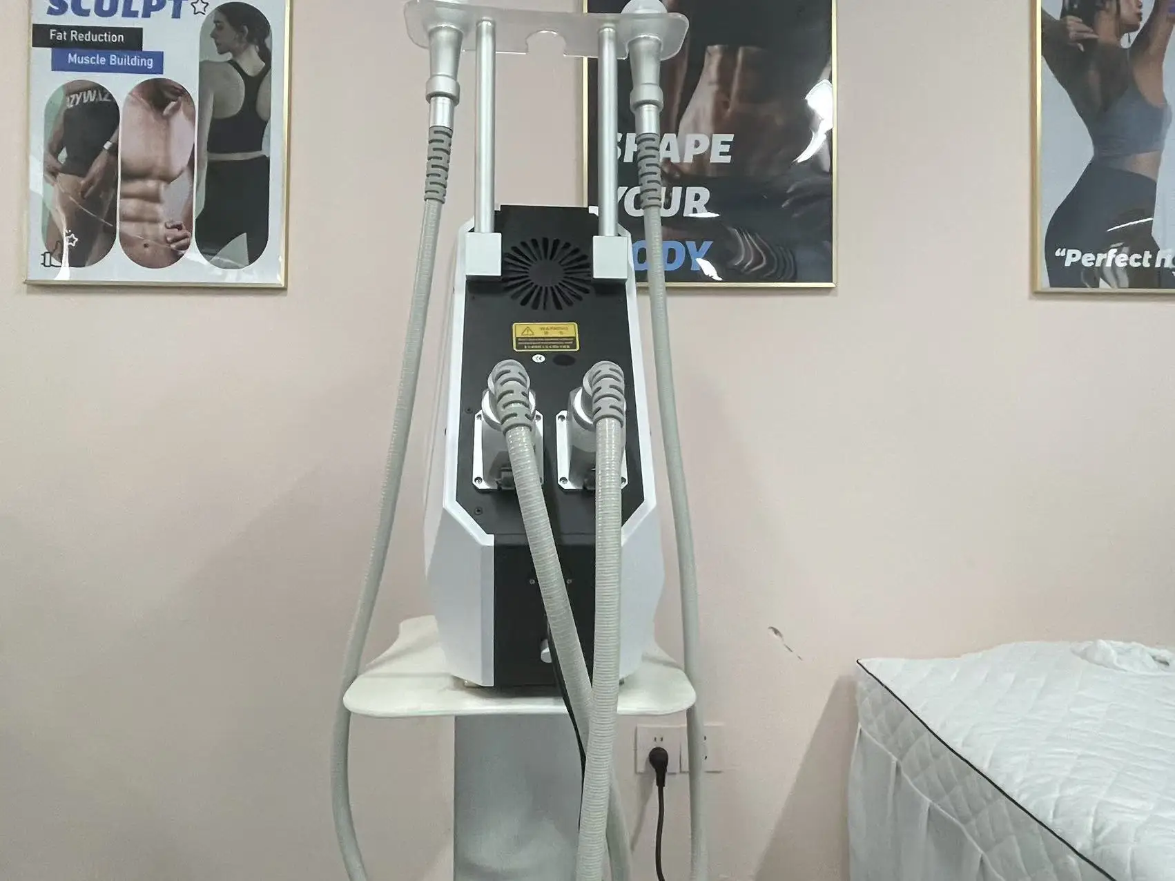 Portable Cryo Therapy Machine Cryo Tshock EMS Facial Machine Face Lifting and Body Slimming