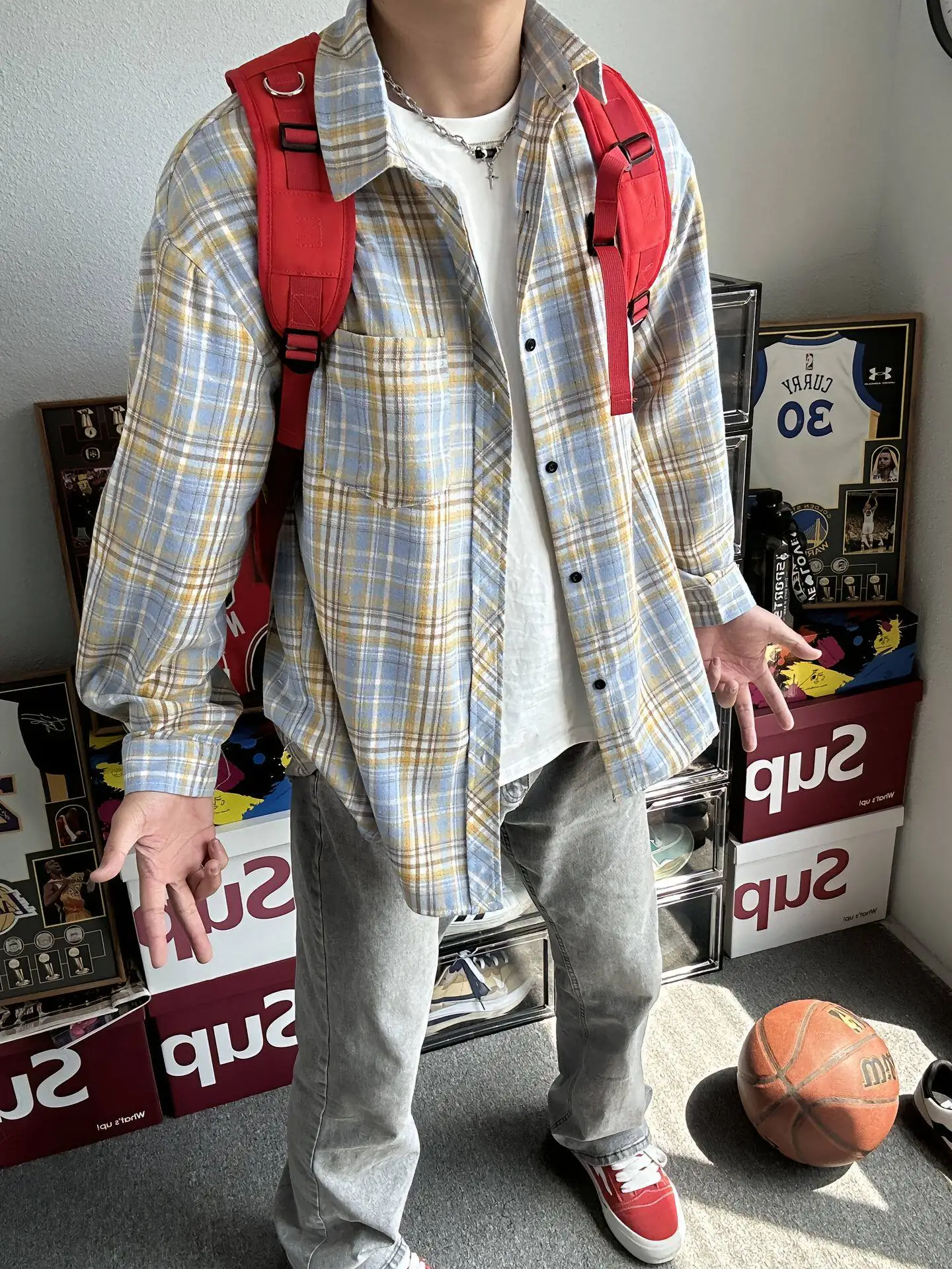 

Men's Blue And White Plaid Long Sleeve Shirt Summer Sun Protection American Style Outerwear Loose Fit Contrast Color Design