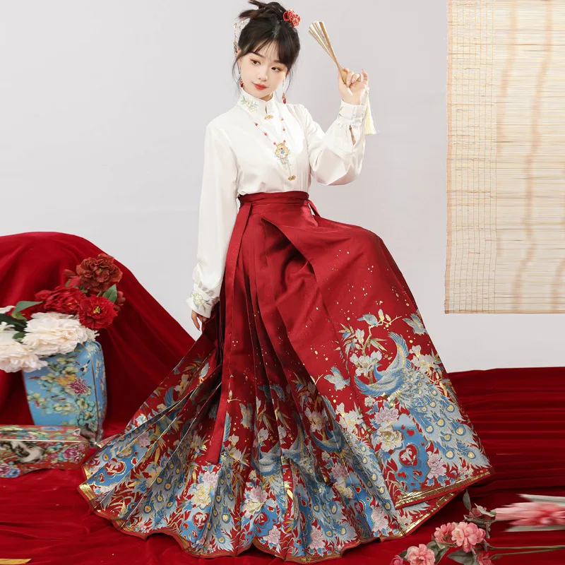 Horse Face Skirt Ming Style Ma Mian Qun Hanfu Women Improved Daily Set Peacocks 2024 New