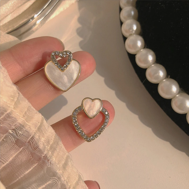 Милые асимметричные серьги-гвоздики в форме сердца, серьги со стразами в форме сердца для женщин, pendientes mujer, вечерние ювелирные аксессуары