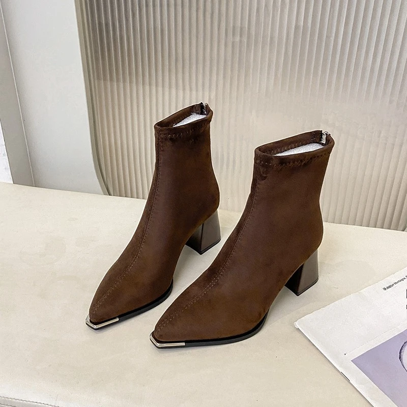 Thumbnail 4 - #17 Ranked Block Heels Picks in 2026