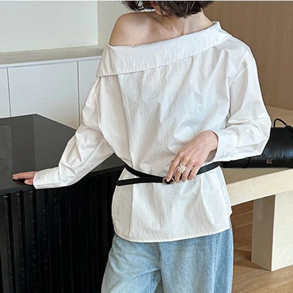 

2025 new French waist pinched solid color top shoulder deconstruction old money style belt shirt