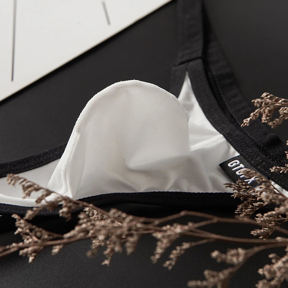 سراويل داخلية للرجال من النايلون مع حقيبة منتفخة على شكل حرف T من الخلف ملابس داخلية مصممة للدعم والتهوية