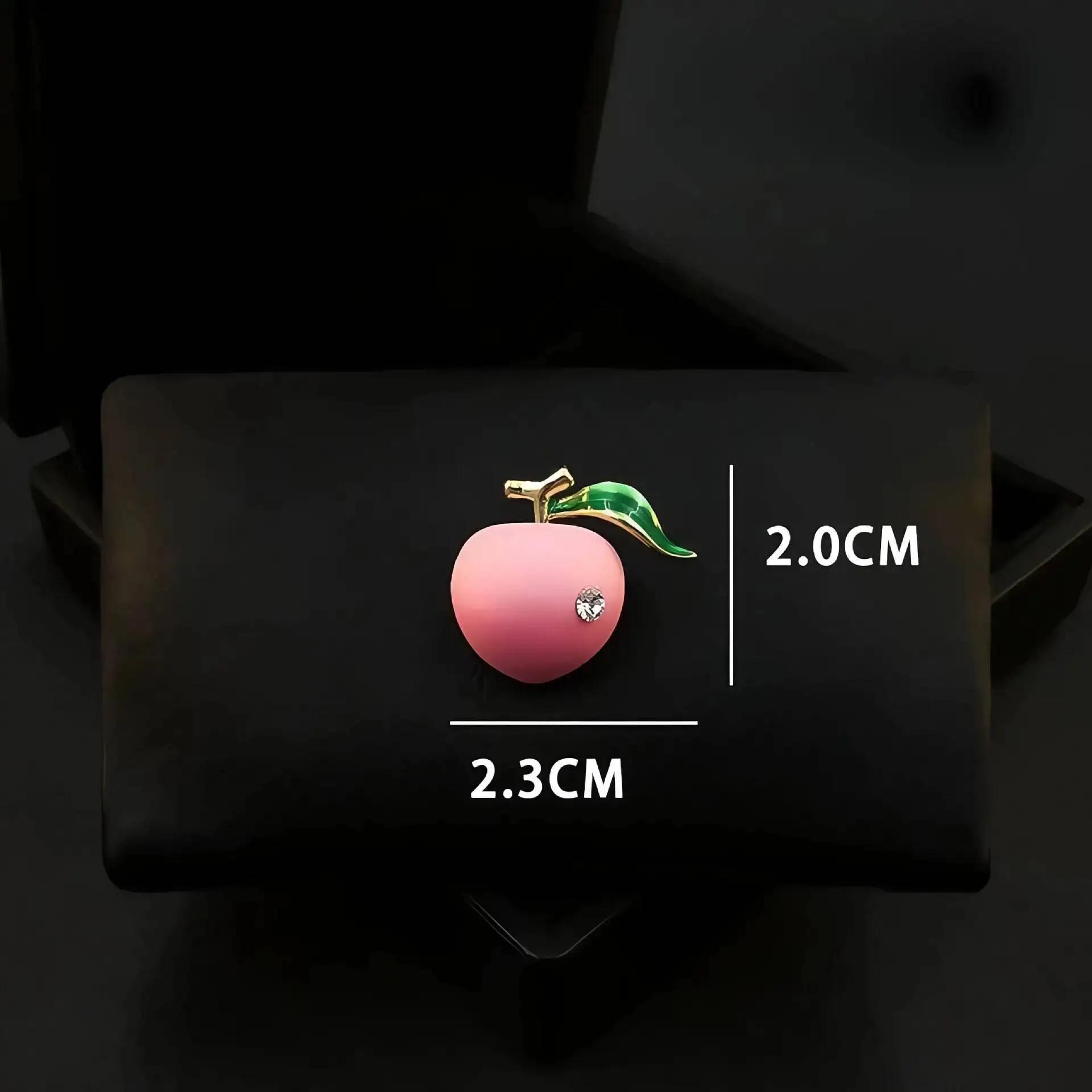 

Multi Function Anti-Exposure Metal Buckles Accessories For Suit Ornament Mini Cute Little Peach Brooch With Crystal Green Leaf