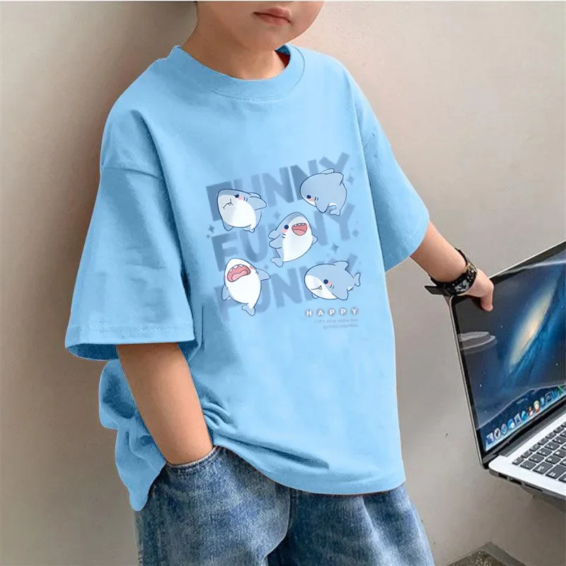 تي شيرت صيفي لطيف بأكمام قصيرة للأولاد بنمط سمك القرش، ملابس صيفية كاجوال برقبة دائرية نصف كم للأولاد