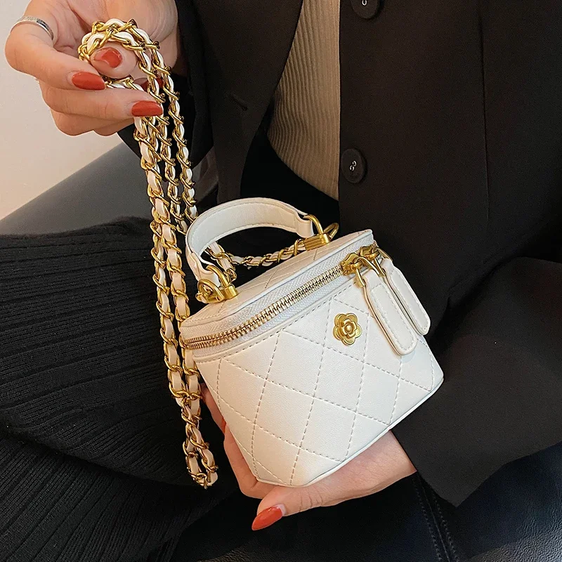 Сумка кросс-боди Женская соломенная, плетеный миниатюрный саквояж кросс-боди на цепочке, модный чемоданчик на плечо