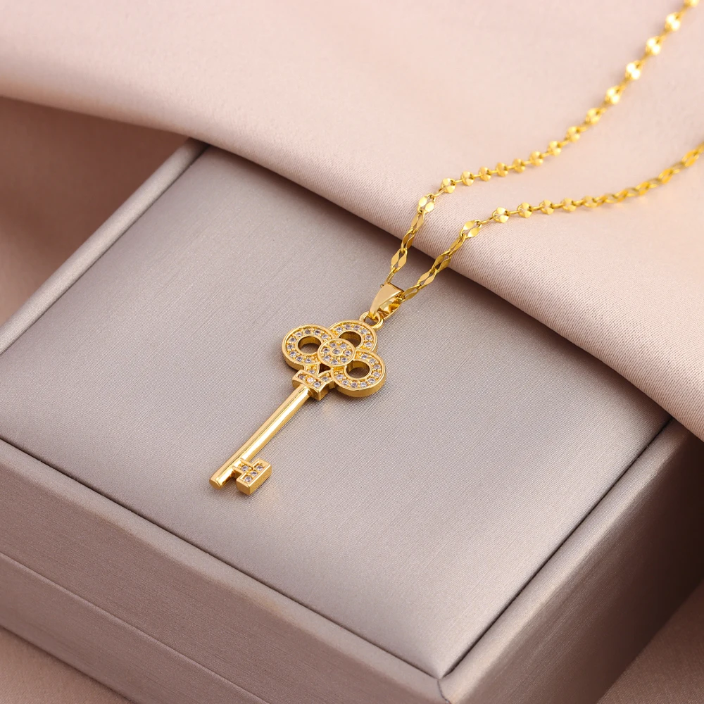 New Romantic Open Your Heart Key Pendant Necklaces For Women Female Daily Wear Stainless Steel Clavicle Chain Jewelry Wholesale