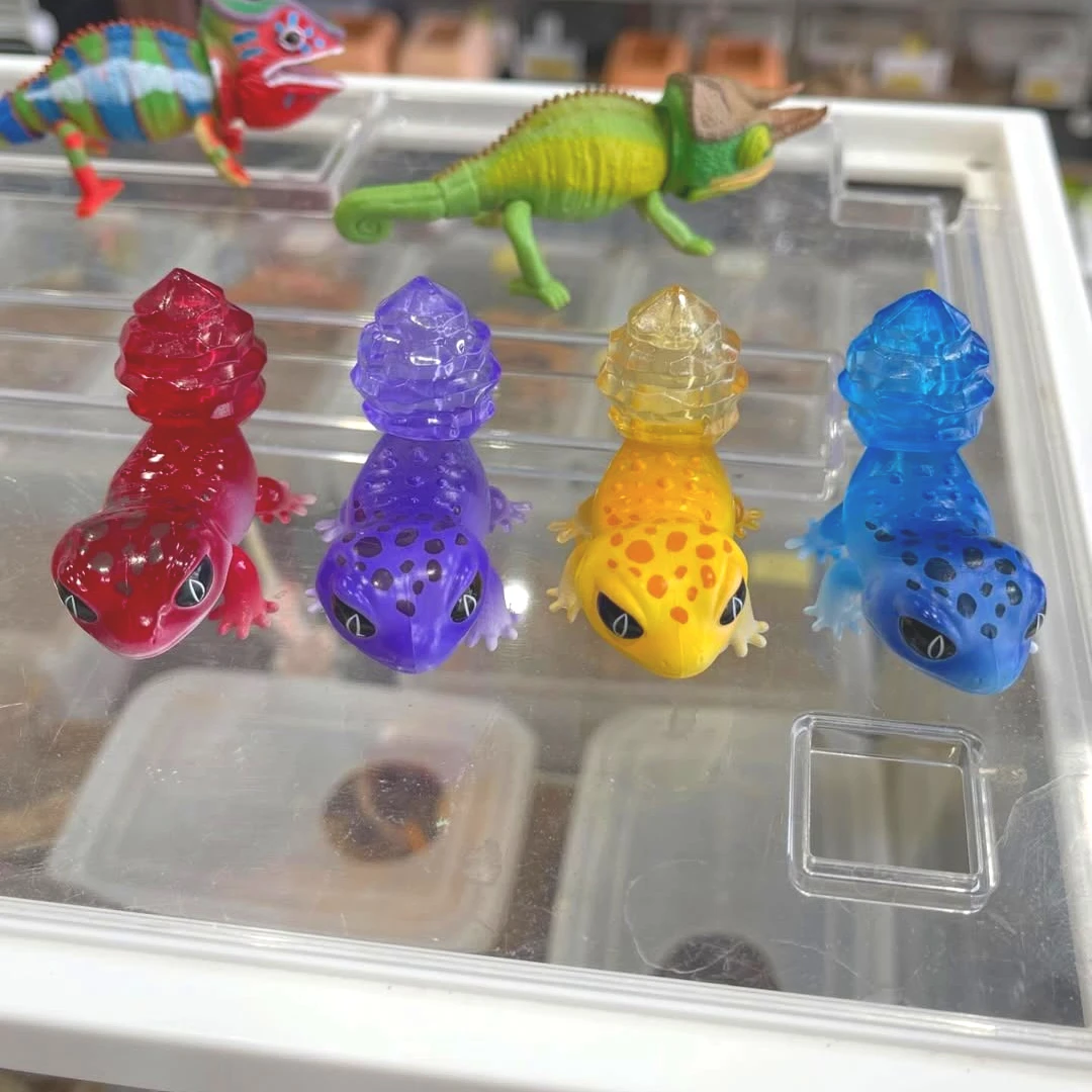 Qualia capsule toys cute kawaii Crystal Leopard Gecko Mascot Figure translucent lizards miniatures Reptiles gashapon figures view 5