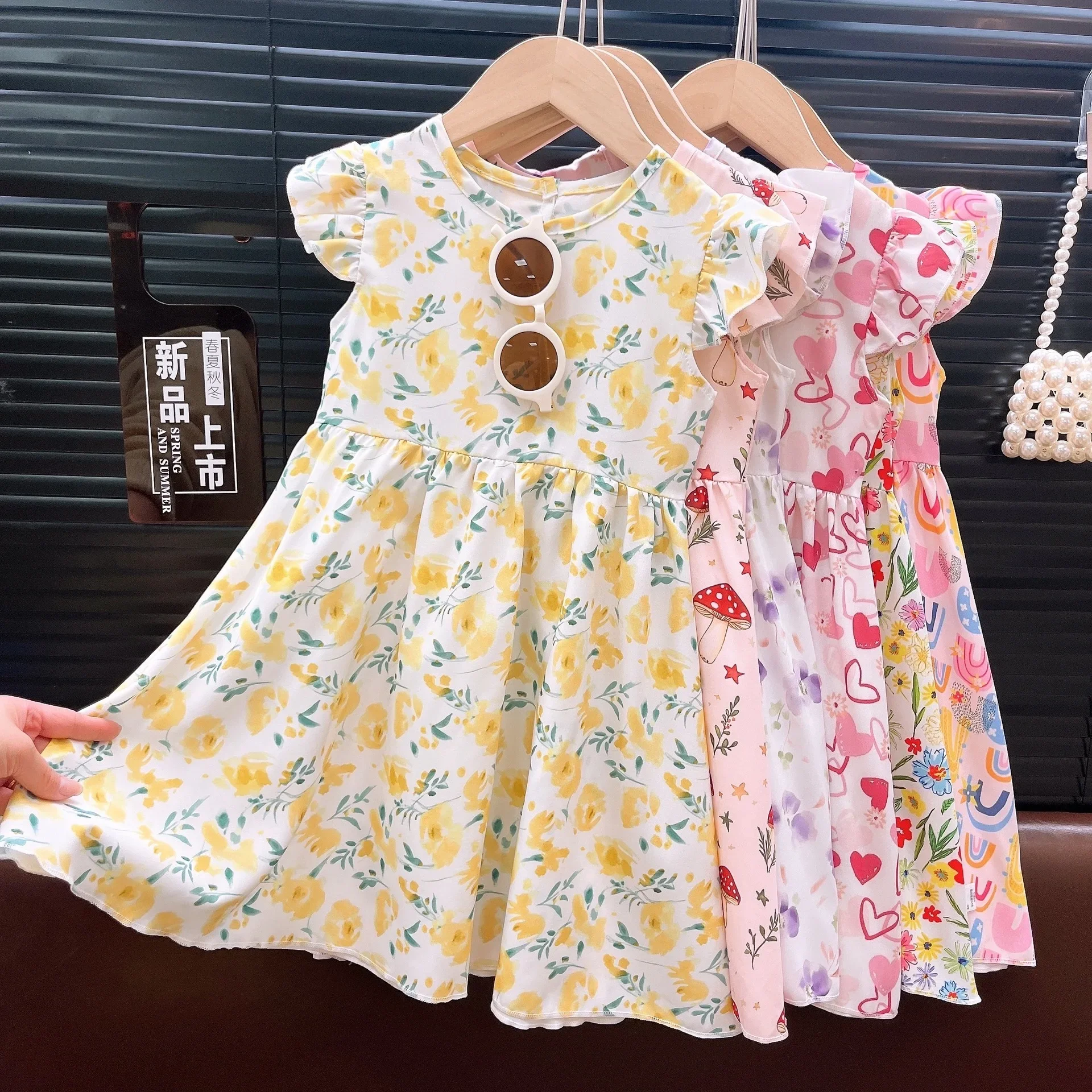 Girls Summer Thin Beach Dress Baby Girl Sweet Rainbow Flower Print Flutter Sleeve Princess A-line Dresses Sundress Clothing