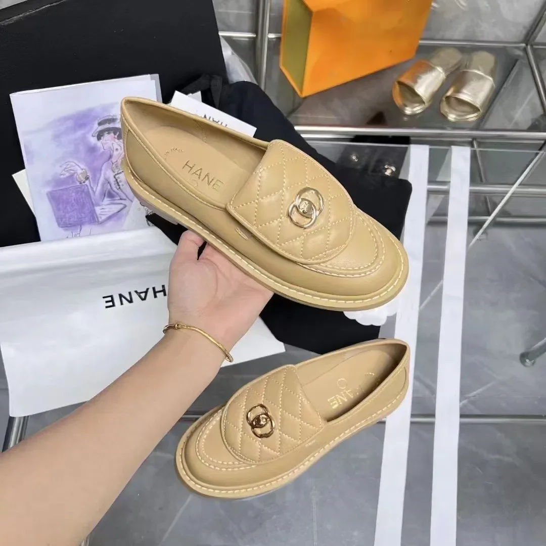 High-End Women's Thick-Heeled Slip-On Loafers Diamond Pattern Genuine Leather Shoes Retro One-Touch Fashionable Flat Heels