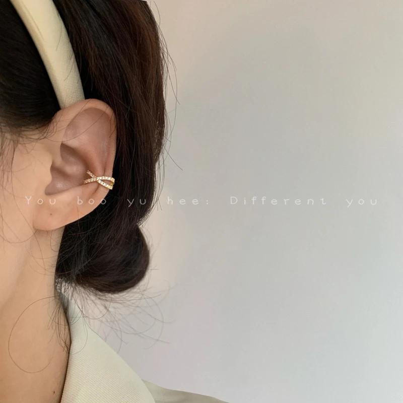 French Cross Ear Cuff for Women - High-End Non-Pierced Statement Jewelry for 2024.