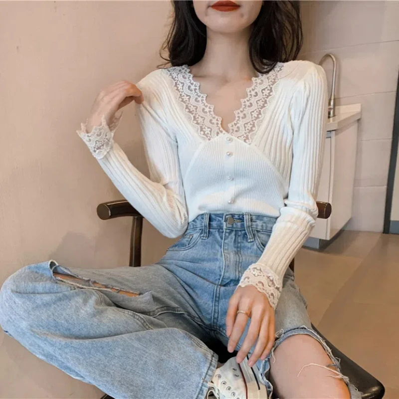Simplicity Autumn/Winter Sweaters Women's V-Neck Solid Lace Embroidered Flares Patchwork Fashion Loose Long Sleeve Knitting Tops
