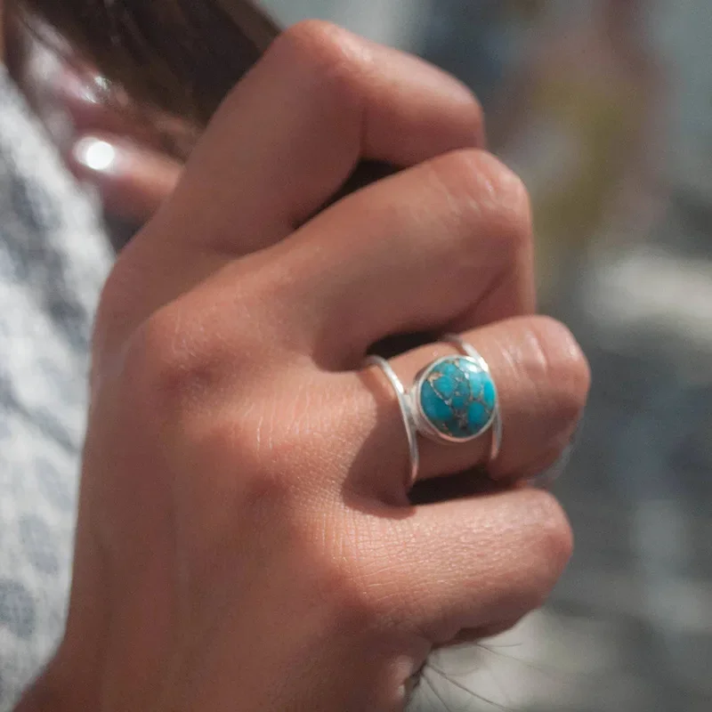 2026 New European and American Women\'s Turquoise Niche Design Ring High-end Exaggerated Round Elegant Fashion Jewelry Wholesale