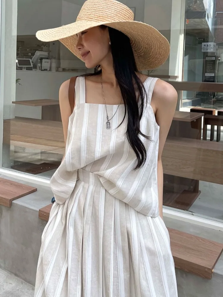 

Casual Stripe Top And High Waist Skirt Two Piece Set Women's Summer New Sle Slimming Lazy Faion Ensemble