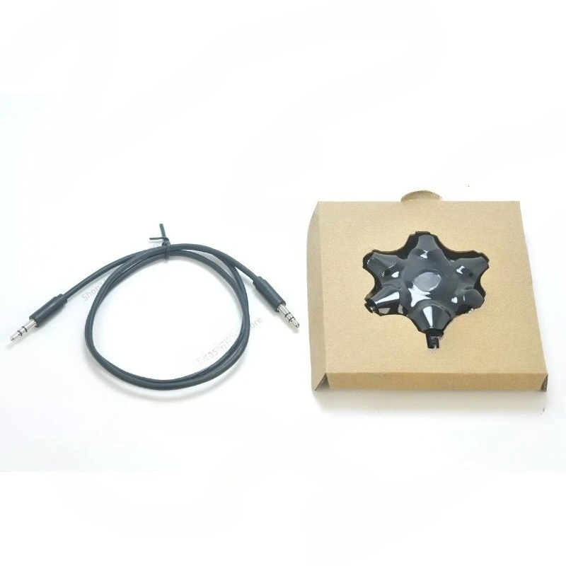For5 hole earphone lossless sharer 3.5mm AUX one-to-five music sharer, one point and five points