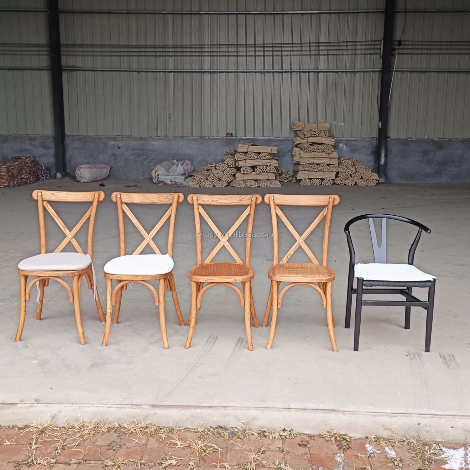 stackable KD cross back bentwood chair  and solid wood seat Wholesale wedding party cross back elm wood chair