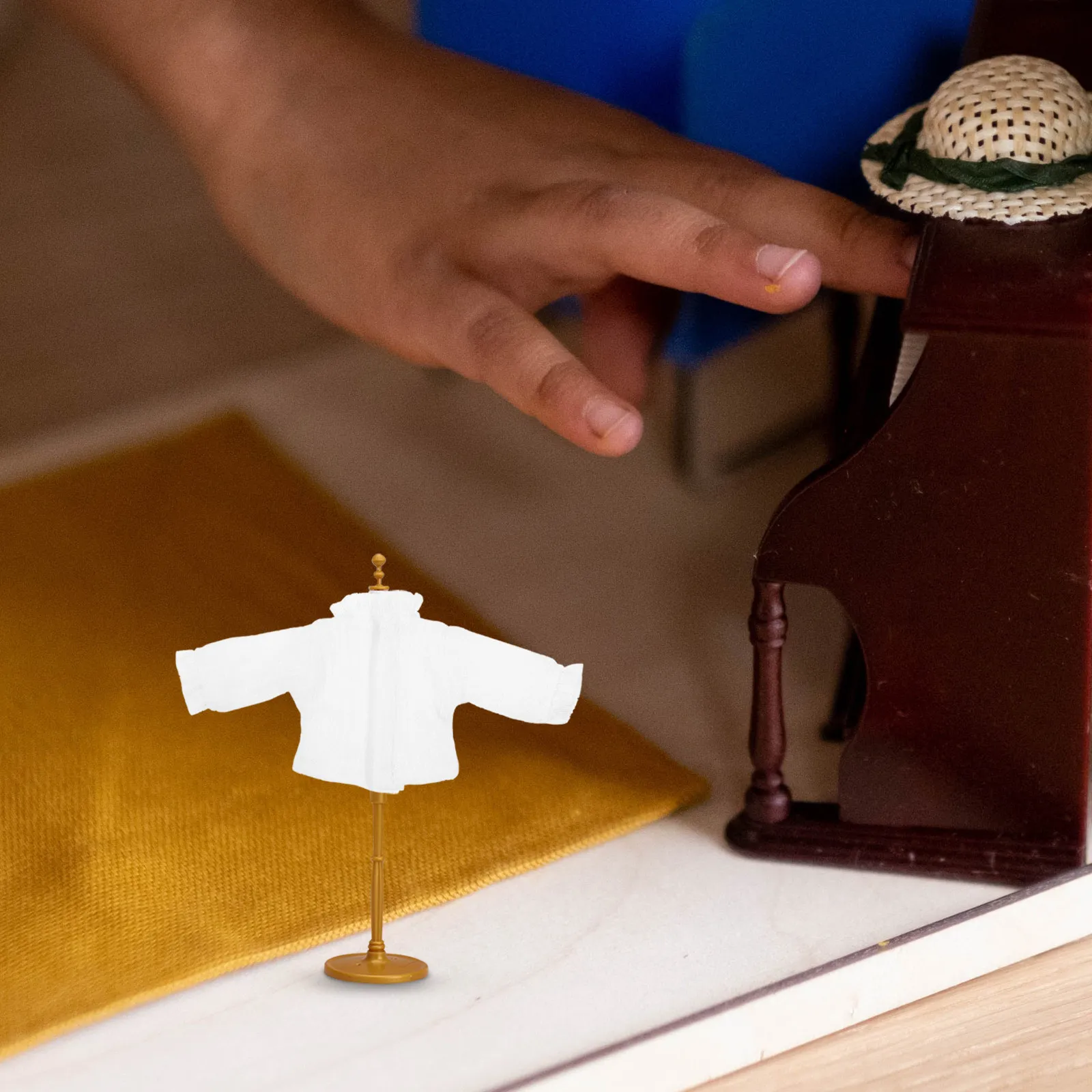 

Creative Decorative Cloth Shirt Lightweight Miniature Replacement Shirt Accessory for Bjd Ob11 DIY Clothes Decoration