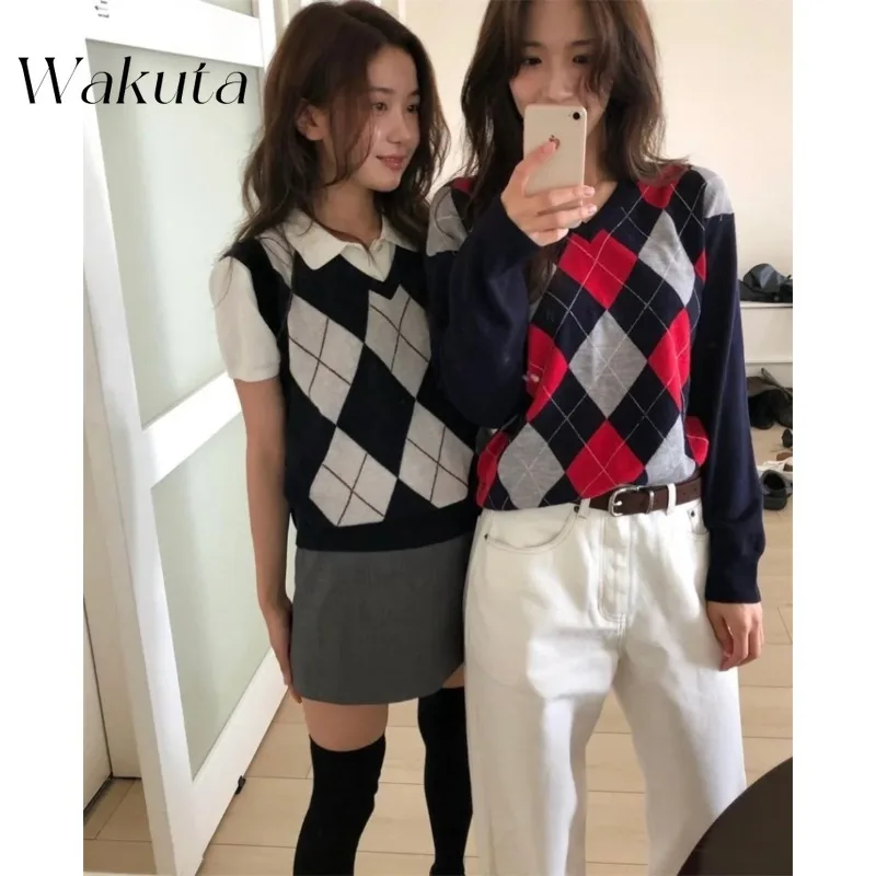 WAKUTA Japanese Retro V-neck Shoulder Diamond Plaid Vest Design Ins Color Blocking Undershirt College Style Sweater Vest Свитер