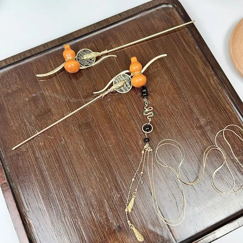 Palillo para el cabello con borla de calabaza de estilo chino, elegante horquilla Hanfu de Metal, accesorios para el cabello de estilo antiguo para mujer