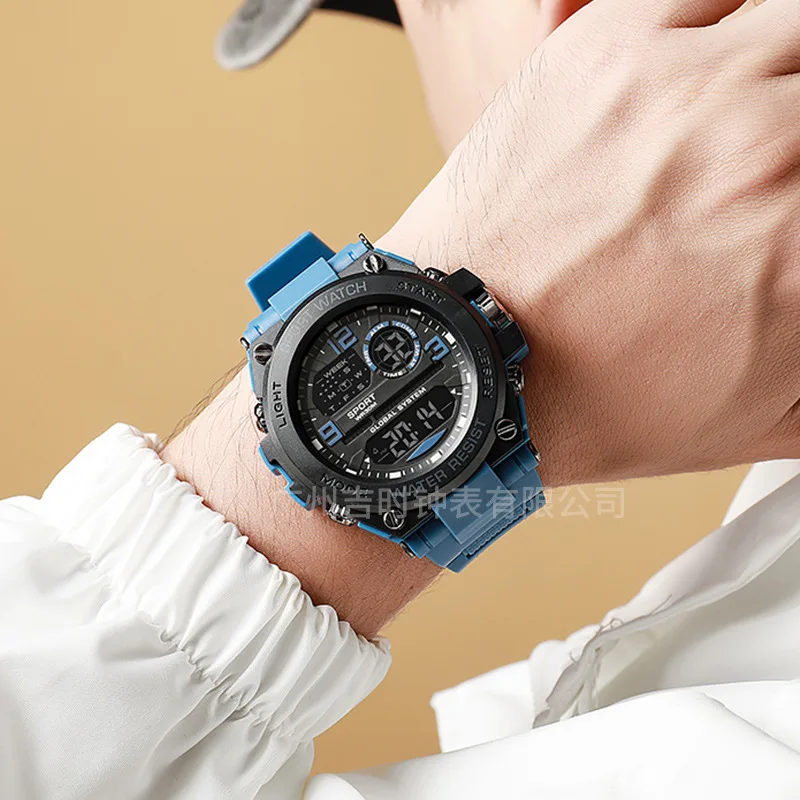 ساعة إلكترونية فاخرة للرجال ساعة رياضية خارجية ساعة توقيت مقاومة للماء بتقويم رقمي 24355