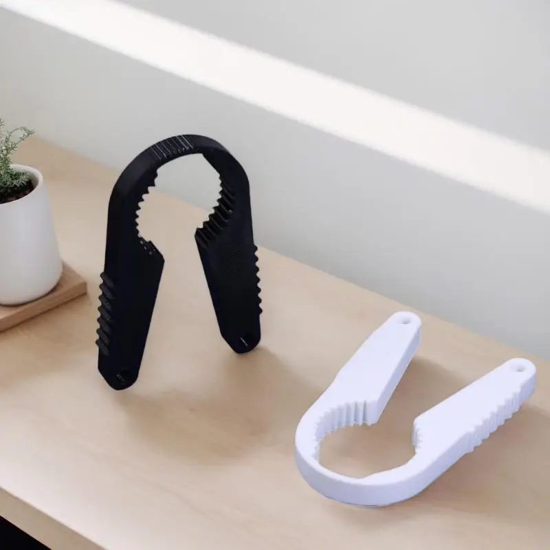 Gear Design Ergonomischer universeller Flaschenöffner mit Kunststoffkappe für Getränkeflaschen