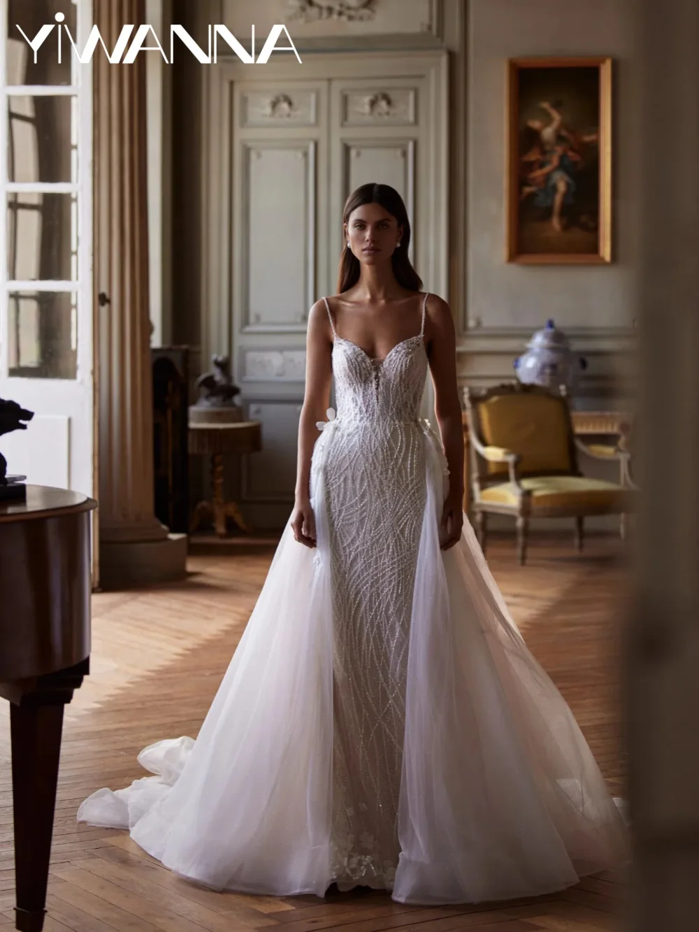 New Gorgeous Beaded Wedding Dress With Overskirt Thin Straps Elegant Dreamy Bridal Gown Customzied Stunning Dresses For Bride