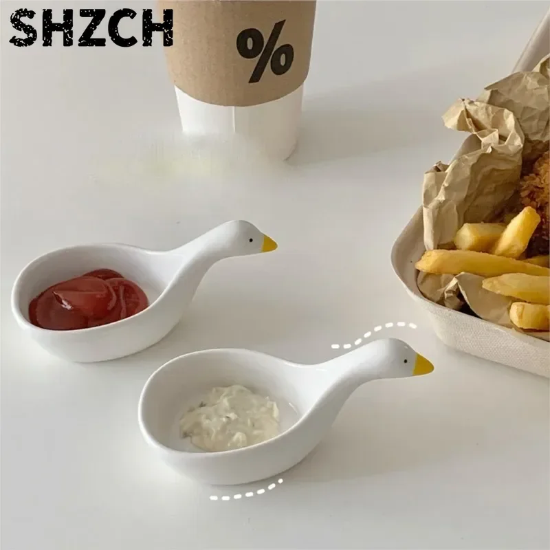 Lovely Mini Goose Shaped Seasoning Dish Creative Ceramic Household Egg Holder Stray Home Decoration Egg Rack Cup Egg Tool ZE45