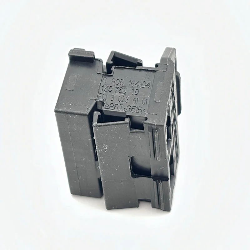 8 Pin Automobile Waterproof Connectors Parts Seat Ventilation Module Plug 6905164-04 150763 10 FCI 30236101 PBT GF15