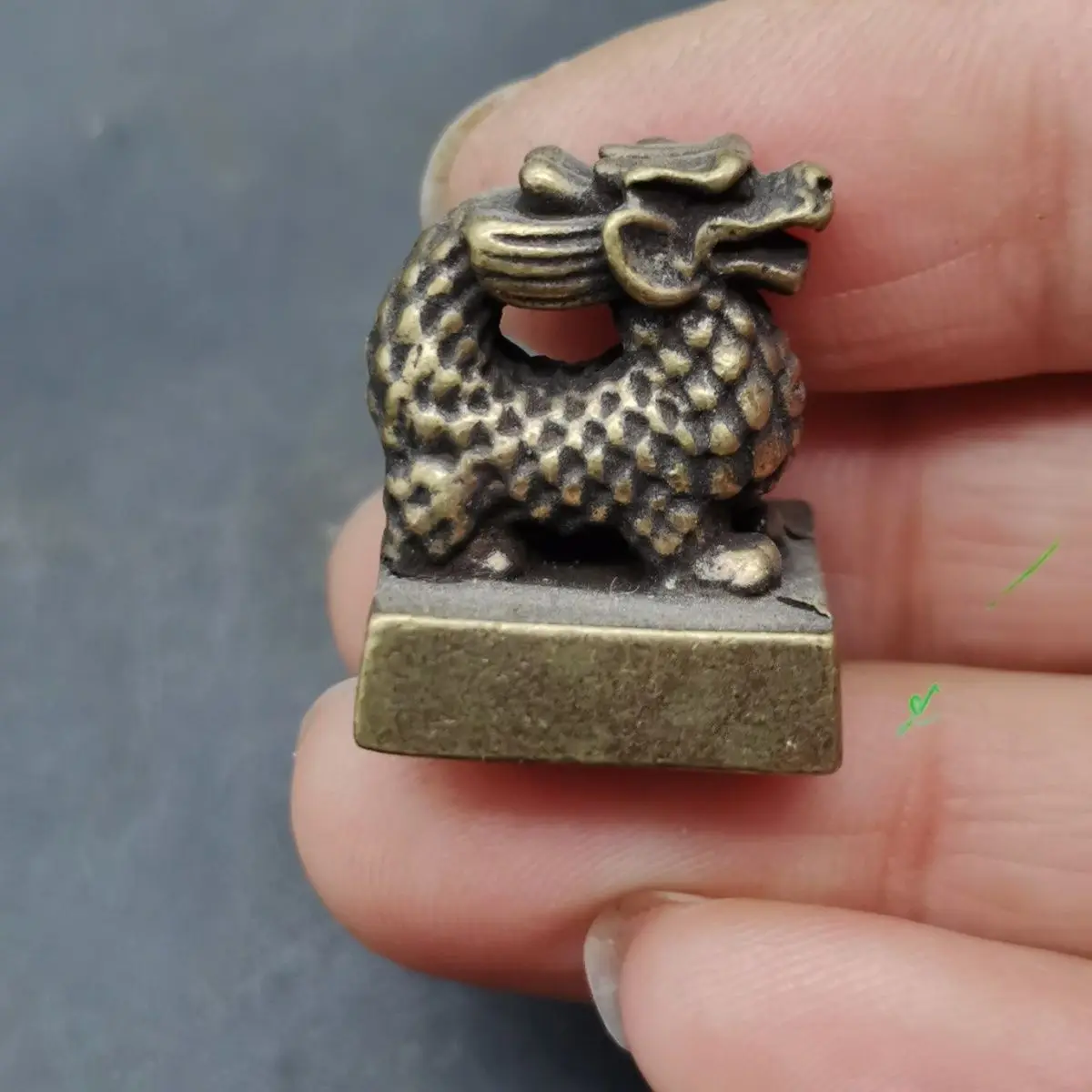Curled dragon Seal Stamp Statue Sculpture Figurines Home Garden Decoration Statues