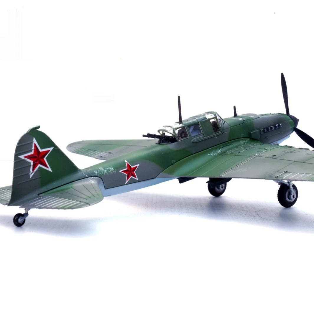 1/72 Soviet Il2 Ilyushin Shturmovik Pesawat Serangan Tempur Versi Lama Model Pesawat Diecast Militer Logam untuk Koleksi atau Hadiah