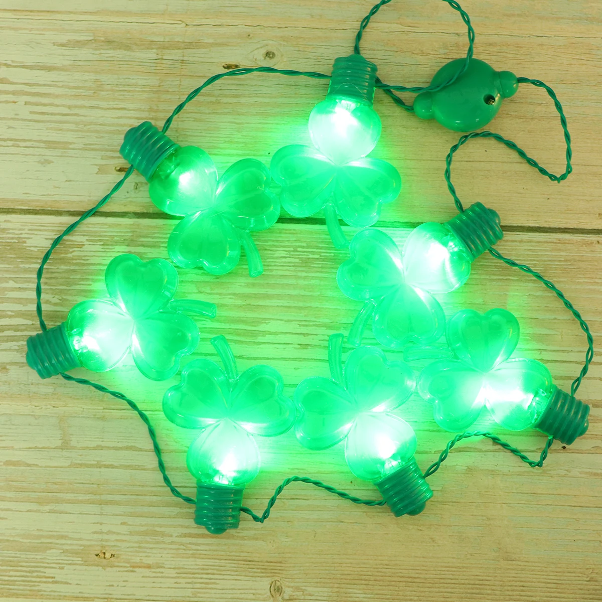 光るネックレス パトリックの日 光るネックレス クローバー 聖パトリックの日フェスティバル LED ストリングライト パーティー シャムロック装飾