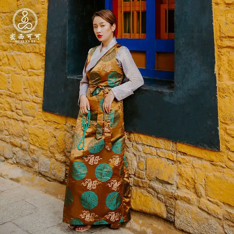 Tibetische Bora Damen Lhasa Kleidung neue zweiteilige tibetische Kleidung