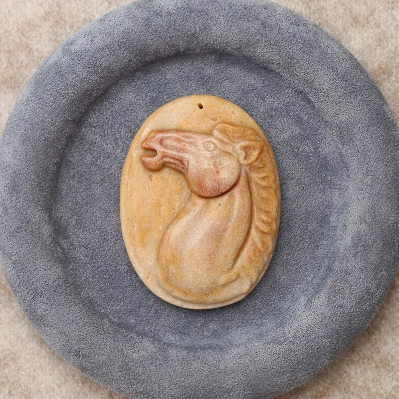 

Warm Yellow-Pink Carved Amazonite Horse Head Pendant 62x47x12mm 49g Gemstone Jewelry Component for DIY Accessories