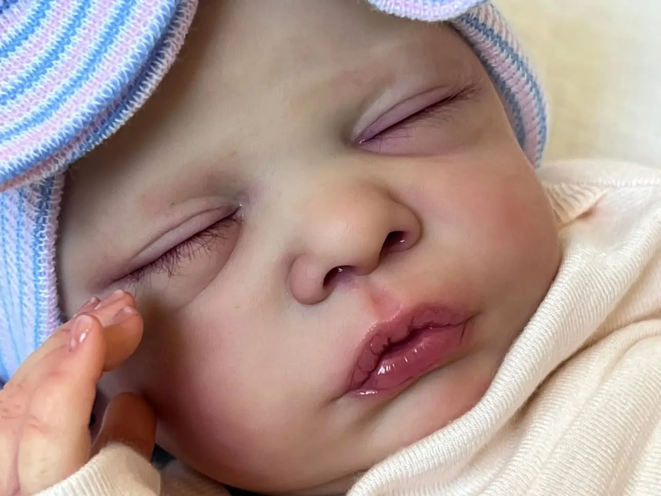 

NPK 18inch Romy Reborn Baby Doll - Lifelike Soft Touch 3D Skin Hand-Drawn Hair Sleeping Baby Doll Already Painted And Finished