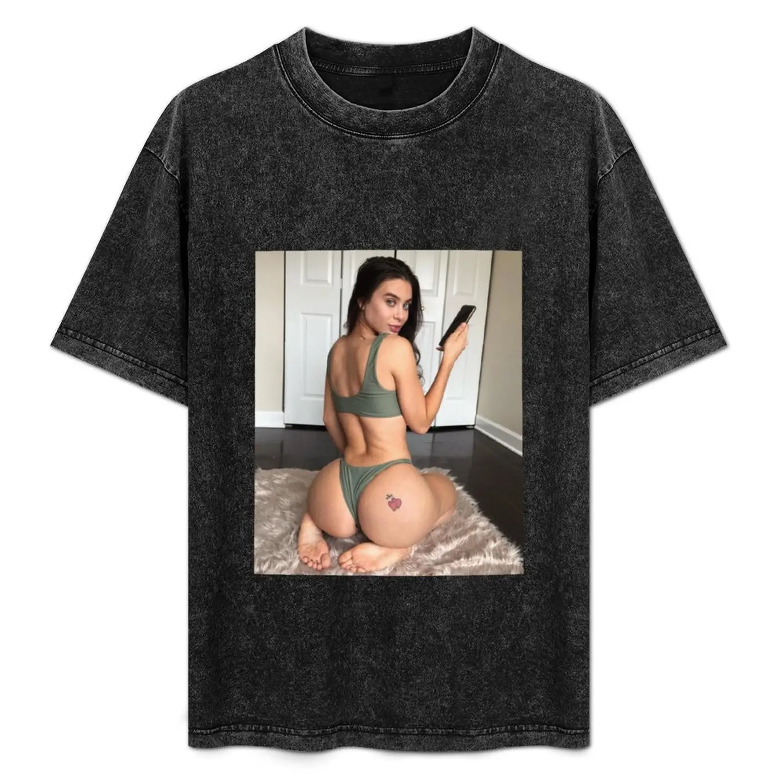 

Lana Rhoades and her round butt T-Shirt man clothes cute clothes heavyweights customs mens cotton t shirts