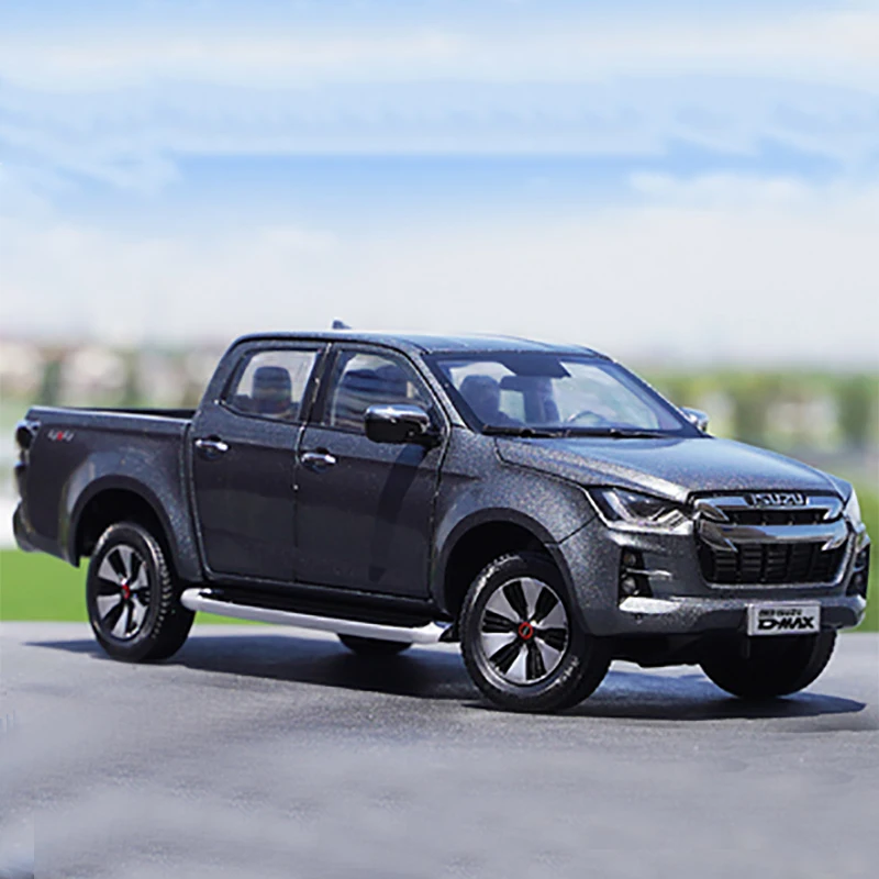 1: 18 originale ISUZU D-MAX Pickup 2021 modello di veicolo per il trasporto di camion