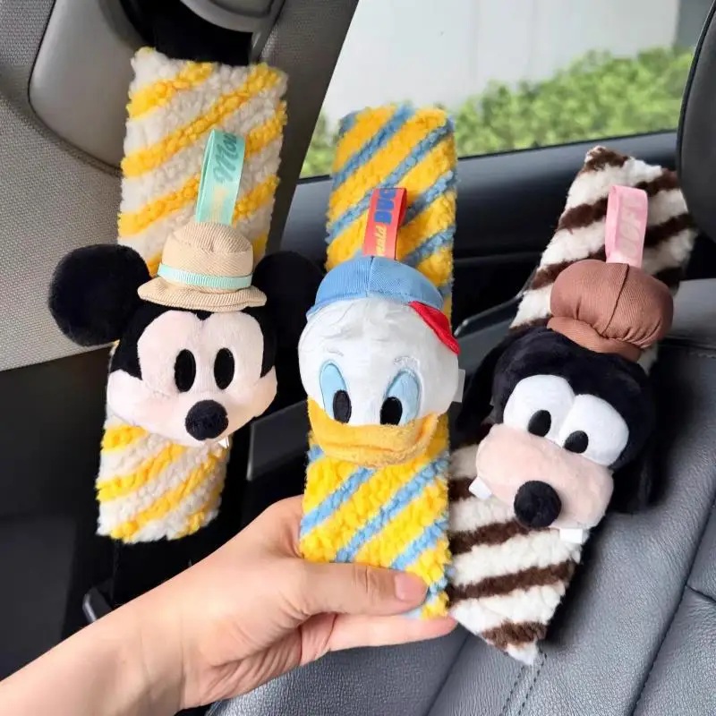 Funda para Cinturón de Seguridad de Disney con Diseño de Mickey Mouse, Bonito Cojín de Peluche para Hombro, Accesorio Universal para el Interior del Automóvil, Regalo para Parejas