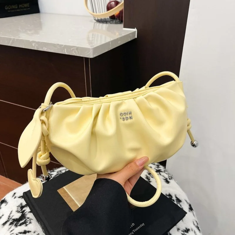 

Luxury Brand Messenger Bag In Durable Leather For Women Famous Designer Elegant Classic And Functional