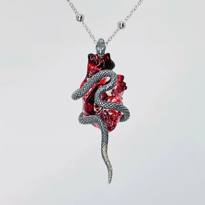 Exaggerated Neck Chain Retro Spirit Snake Guardian Heart Pendant Niche Collarbone Chain Dark Wind Winding Couple Necklace