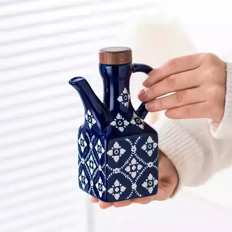 L14- American isolation flower ceramic oil pot commercial oil bottle pepper bottle soy sauce vinegar pot household kitchen