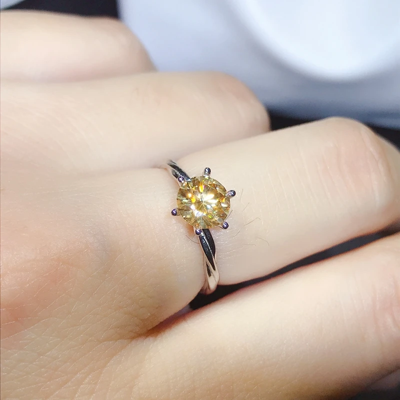 

Yellow moissanite Personality design New ring, 925 Sterling silver, beautiful color, sparkling, 1 carat Diamond D VVS1