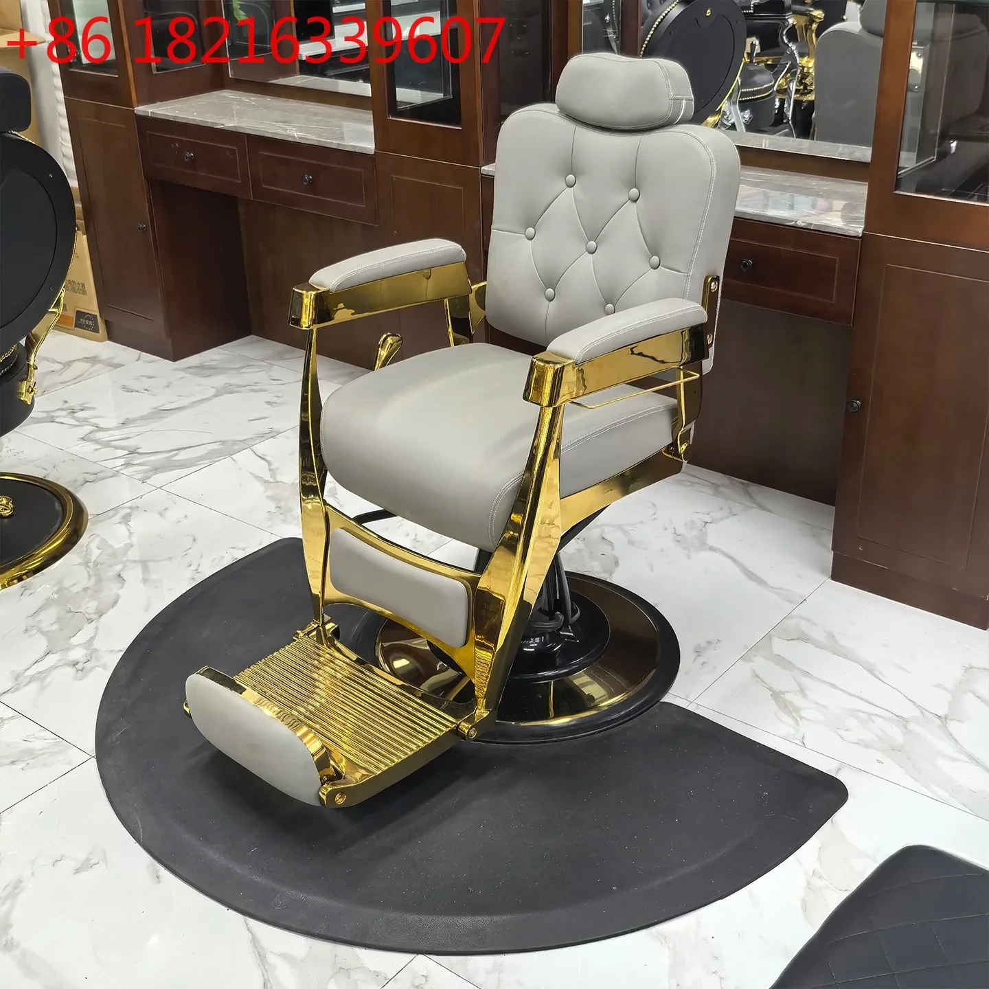 High-end retro men's oil head shop barber chair hair salon can be put down for shaving and shaving