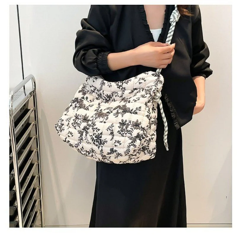 

Популярная классическая элегантная кожаная сумка-мессенджер для женщин, сумка через плечо, известный дизайнер, просторная и модная