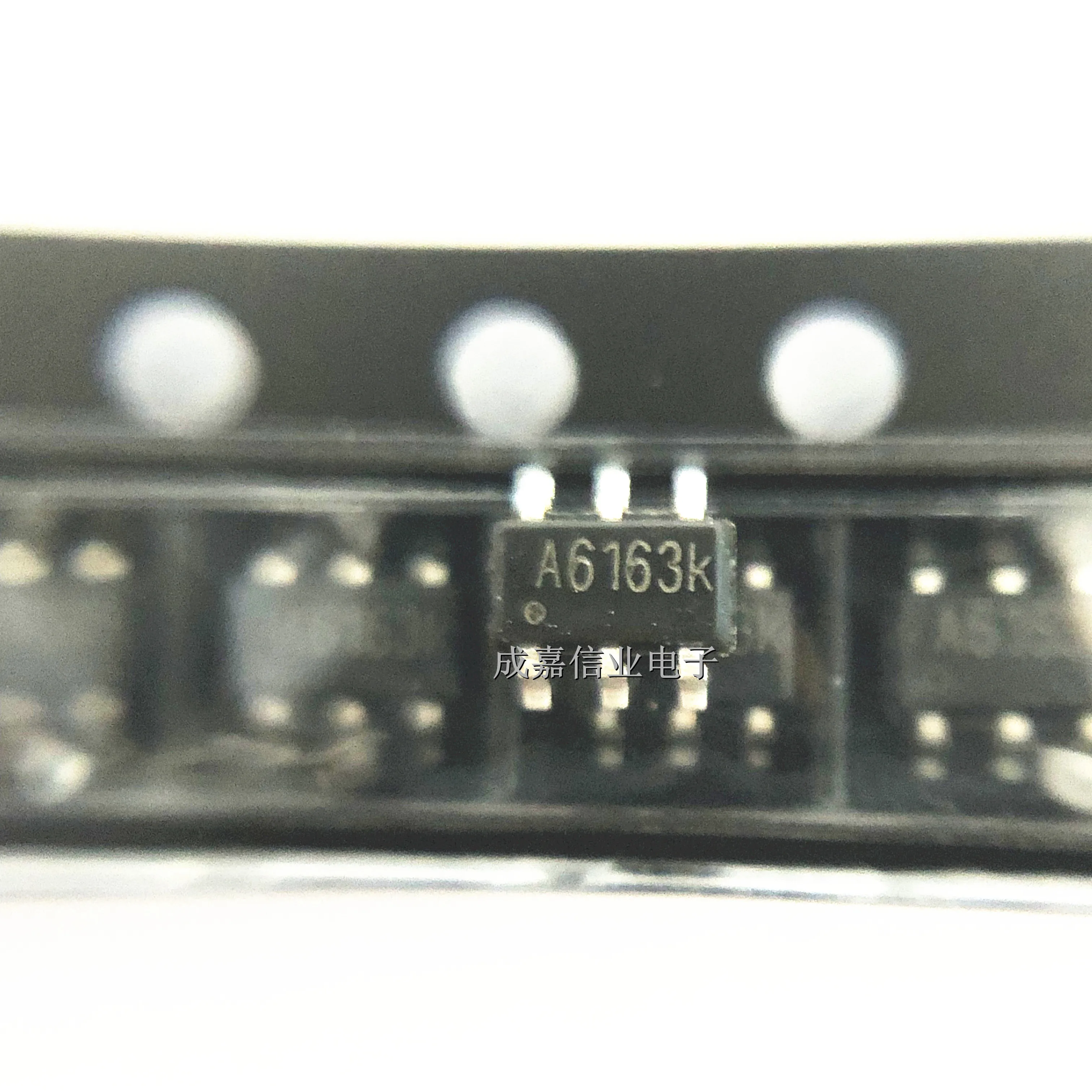 10pcs/Lot SD8942 SOT-23-6 MARKING;A6 600KHz, 16V，2A Synchronous Step-Down Converter Operation Temperature;-40°C to +85°C