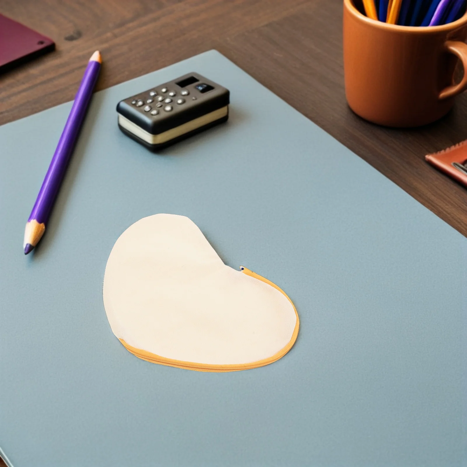 

6pcs Sublimation Blank Canvas Pencil Case Heart Shaped Diy Drawing Bag For Kids Heat Transfer Art Craft School Stationery