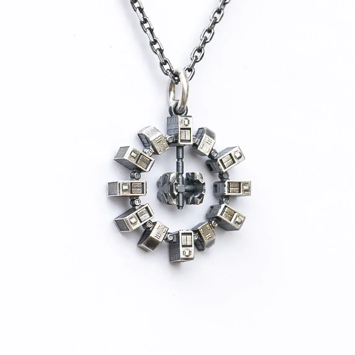 Interstellar Eternal Spaceship Retro Personalized Pendant Necklace Trendy Hip Hop Hoodie Chain Couple Creative Neck Chain - view 2