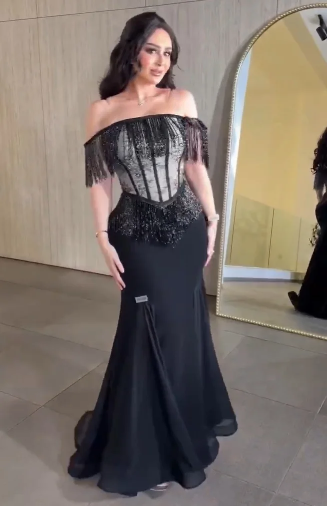 

Black Lace Off the Shoulder Tassel Mermaid Prom Dresses Long for Women 2027 Satin Beading Formal Evening Gowns Customzied