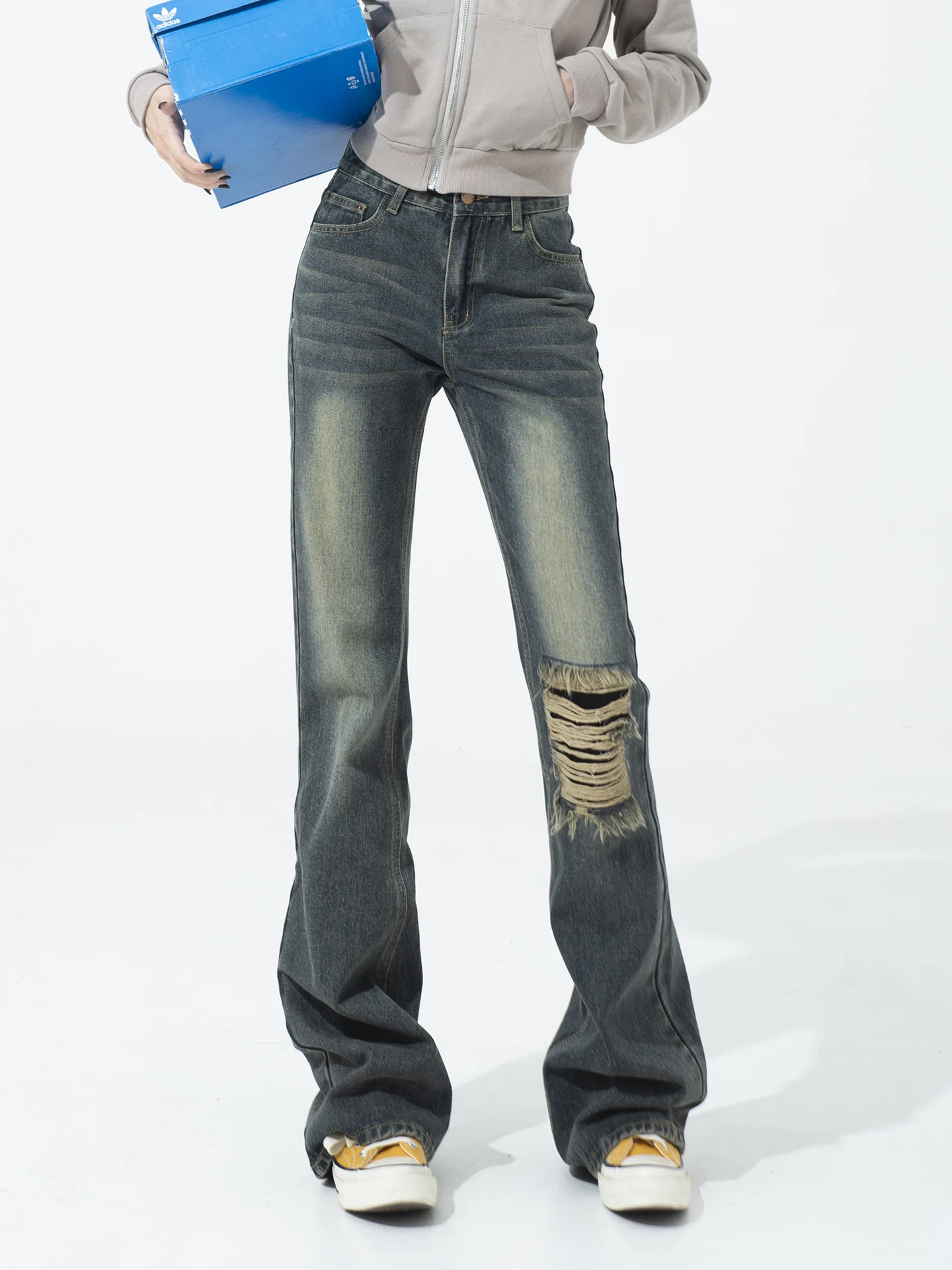 TGXQ American Style Women's Jeans 2026 New Retro Straight Leg Non-Matching Design Sensation Micro Flare Pants Hole Design