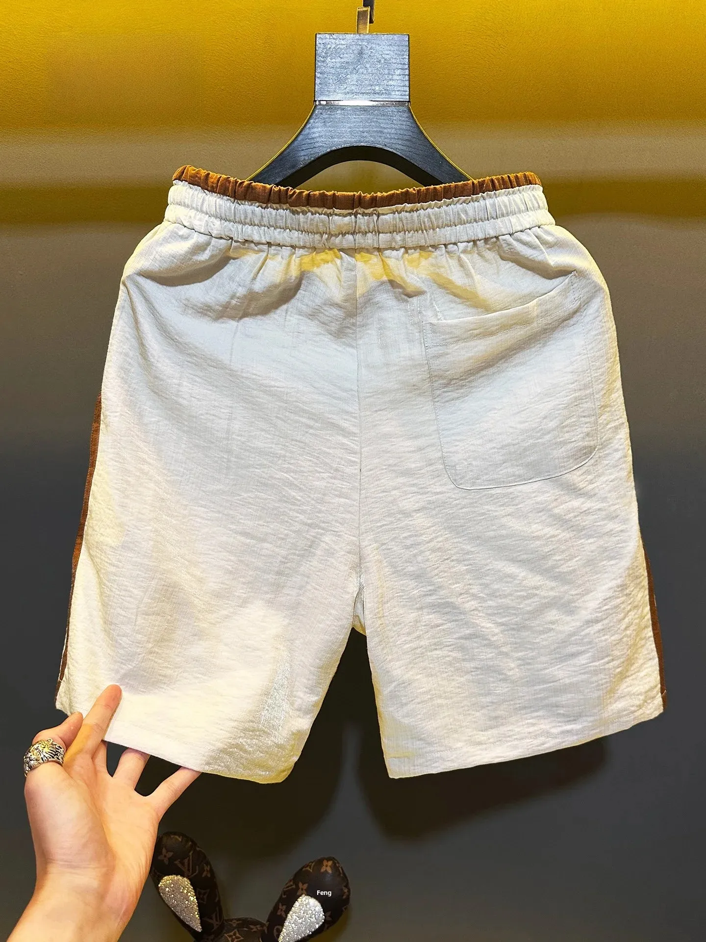 Casual  Men's Shorts Summer Breathable Cool Feeling Beach Pants Loose Fit Elastic Waist Short Length Straight Leg Trousers