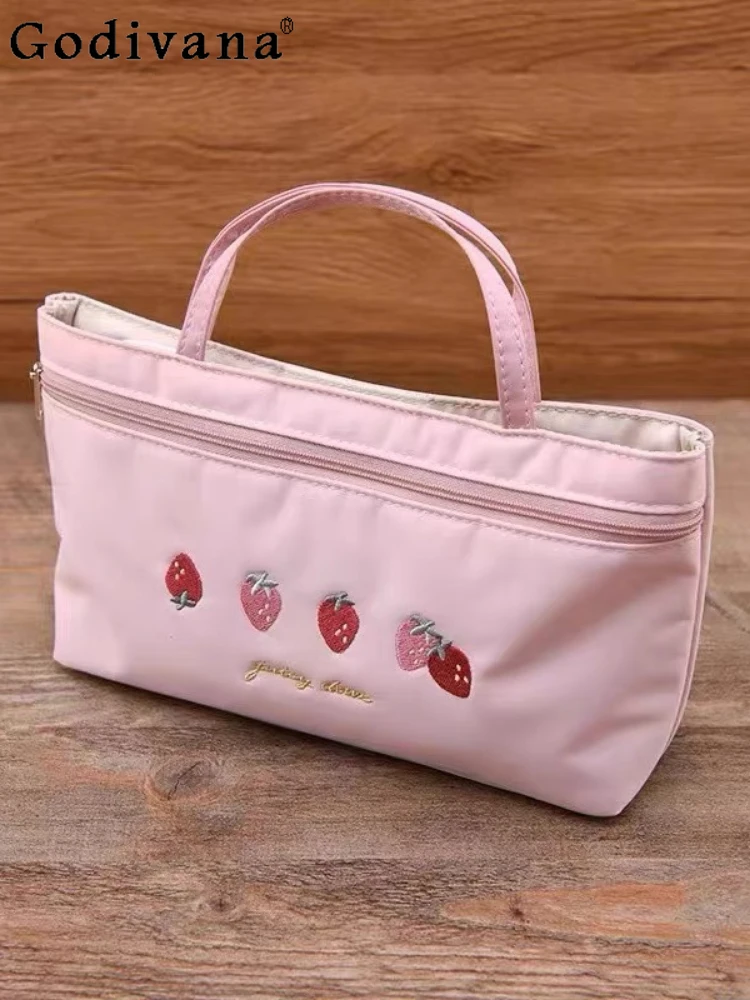 

Japanese Style Sweet and Cute Women's Fresh Strawberry Printed Embroidery Cosmetic Bags Fashion All-Match Buggy Bag Handbags